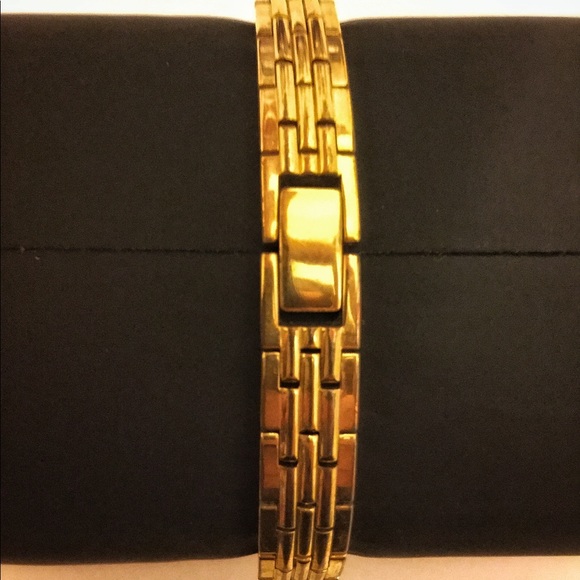 Pulsar Jewelry | Pulsar Women’s Watch - Picture 2 of 2